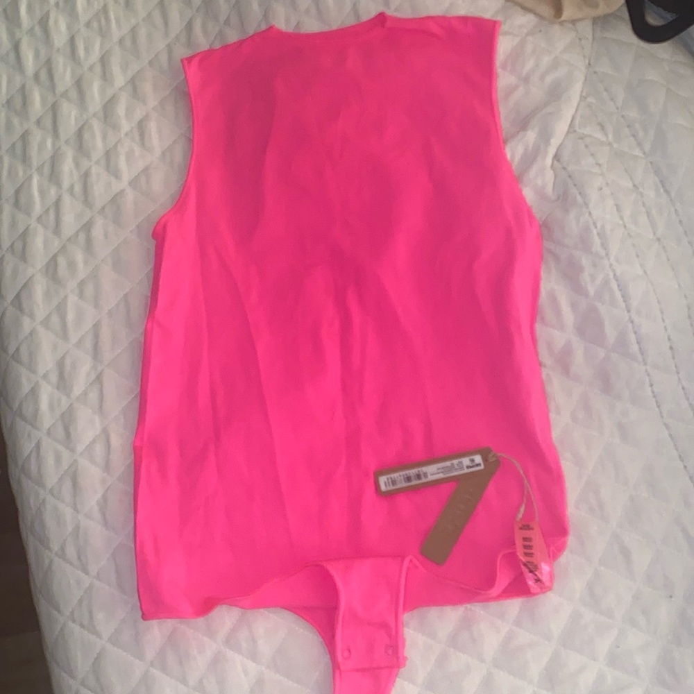 NWT SKIMS hot pink S/M bodysuit